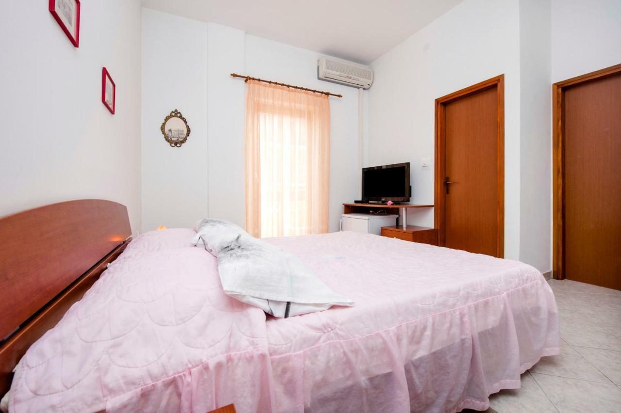 Casa Botin ロヴィニ エクステリア 写真